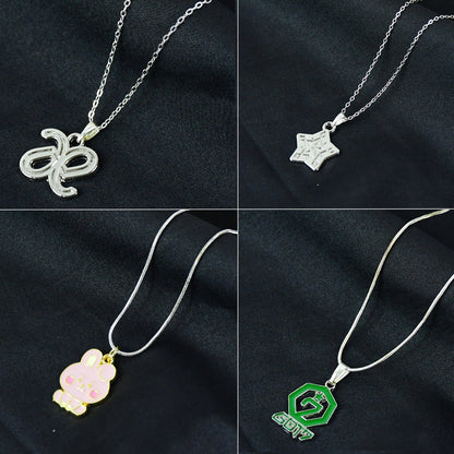 Pendant Necklace – Single Piece (Random Mix Design)