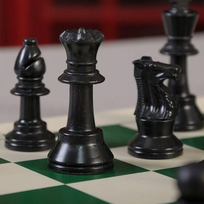 Small Premium Portable Chess Set Plastic Chess Pieces (1 Set)